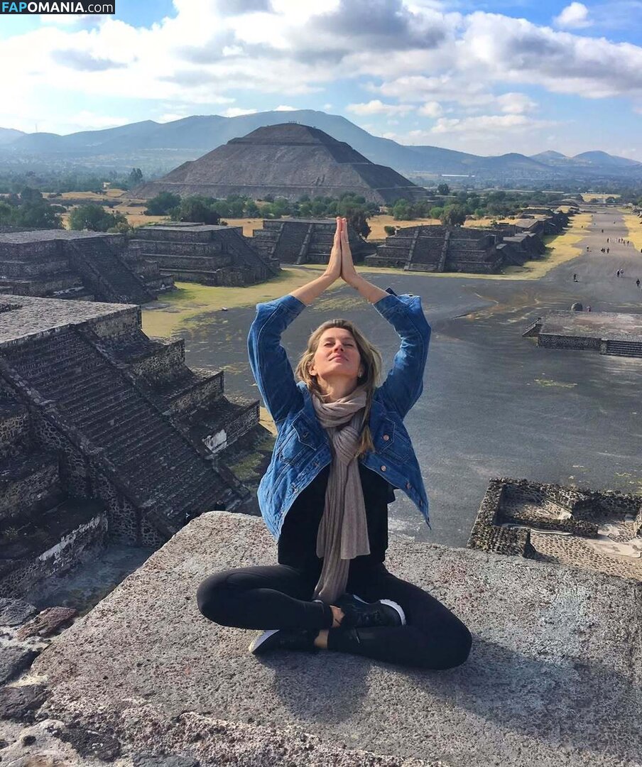 Gisele Bündchen / gisele Nude OnlyFans  Leaked Photo #151