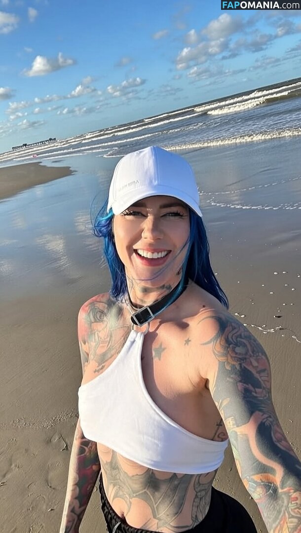 Giu Hellsing / GiuHellsing Nude OnlyFans  Leaked Photo #21