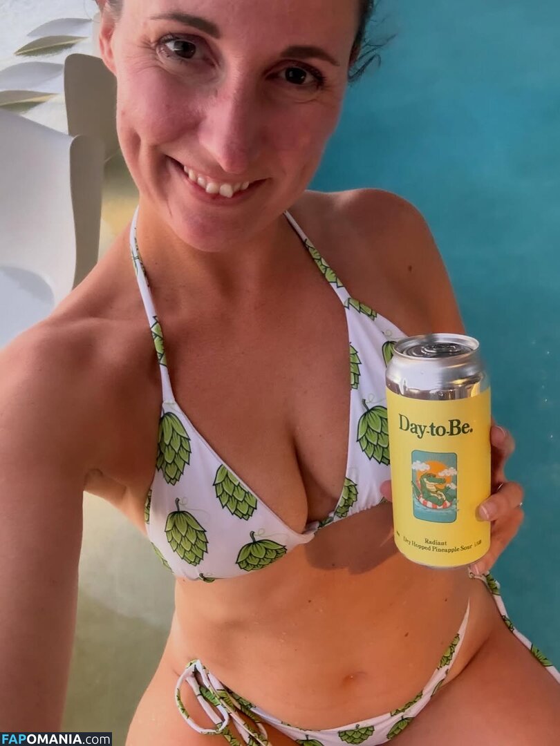 globalcraftbeergirl Nude OnlyFans  Leaked Photo #1