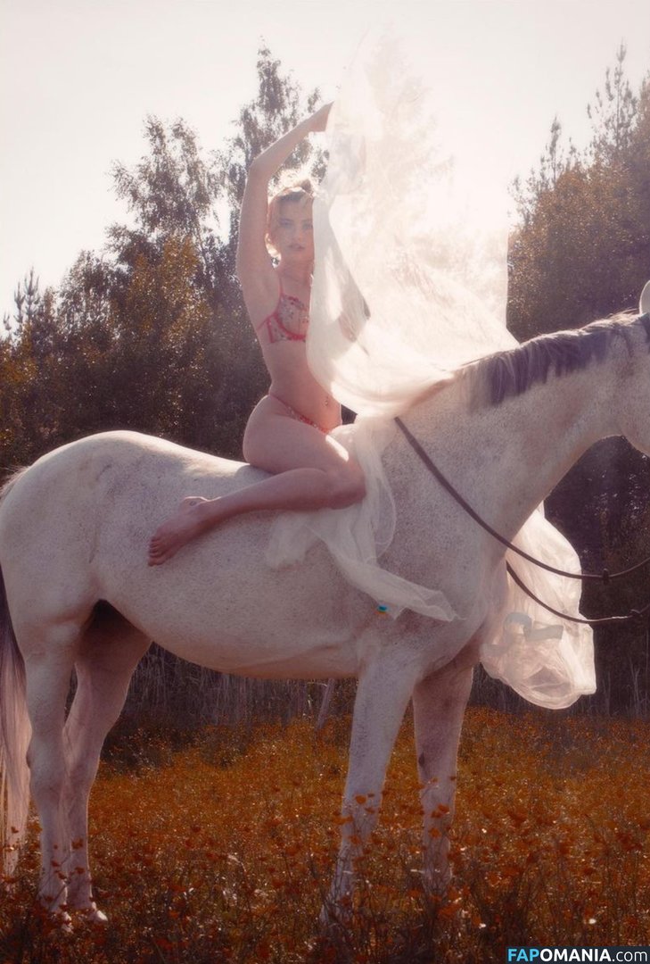 Gloria ASMR / gloria.asmr Nude OnlyFans  Leaked Photo #45