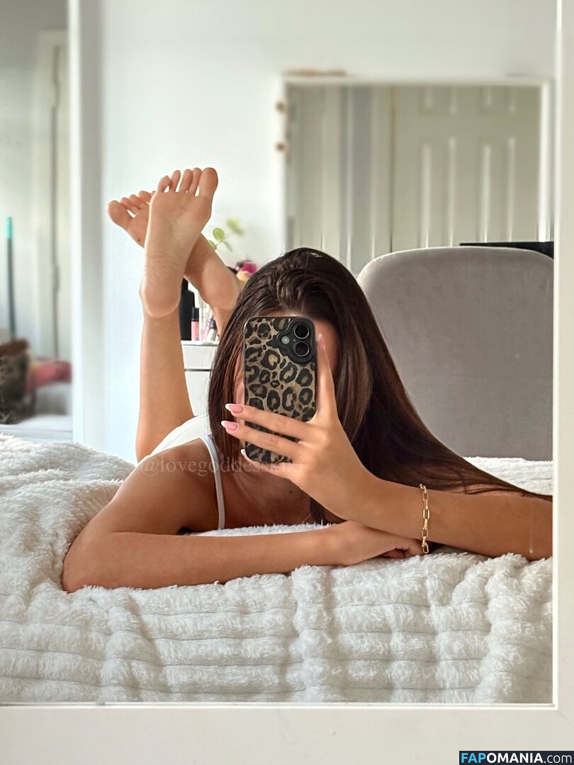 Goddess Kiki / lovegoddesskiki Nude OnlyFans  Leaked Photo #10