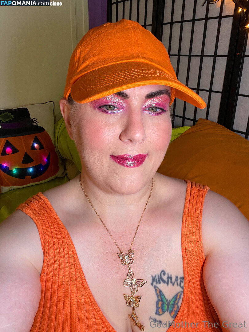 forever_90s_fan / godmotherthegreatfree Nude OnlyFans  Leaked Photo #31
