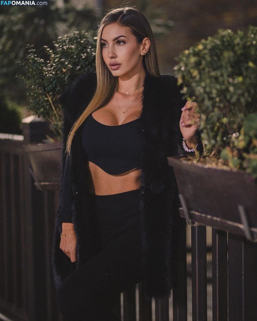 Gonsabella / Gonsabellla_ / gonsabellla Nude OnlyFans  Leaked Photo #5