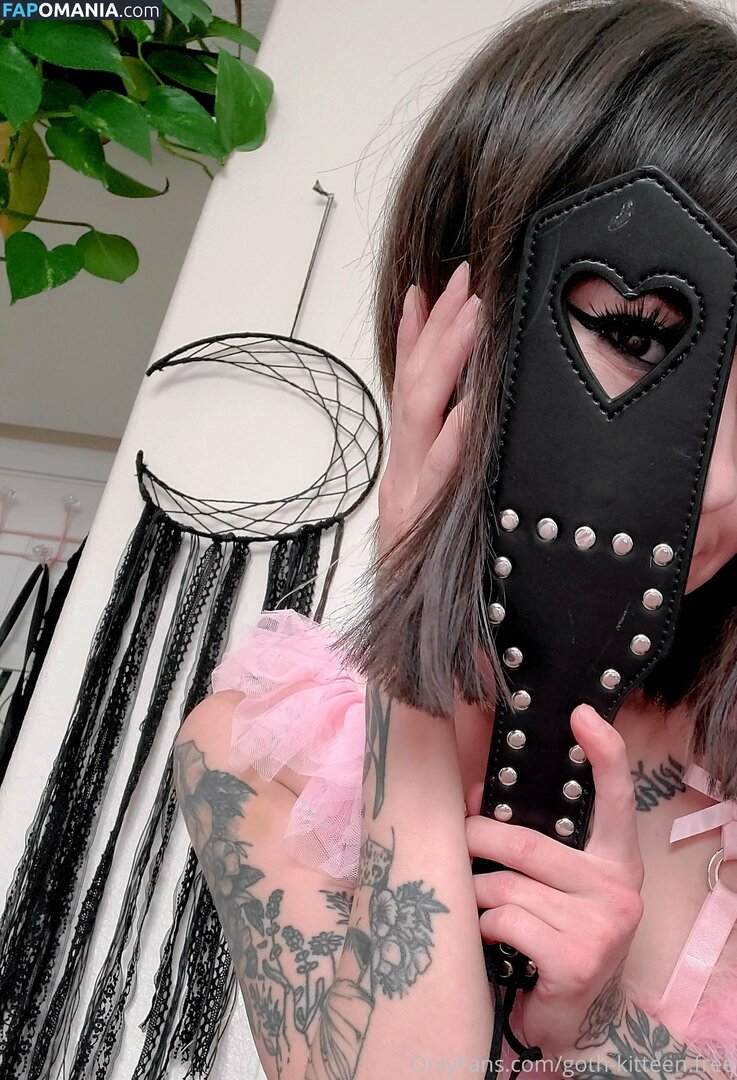 goth-kitteen.free / gothicgirl120 Nude OnlyFans  Leaked Photo #24