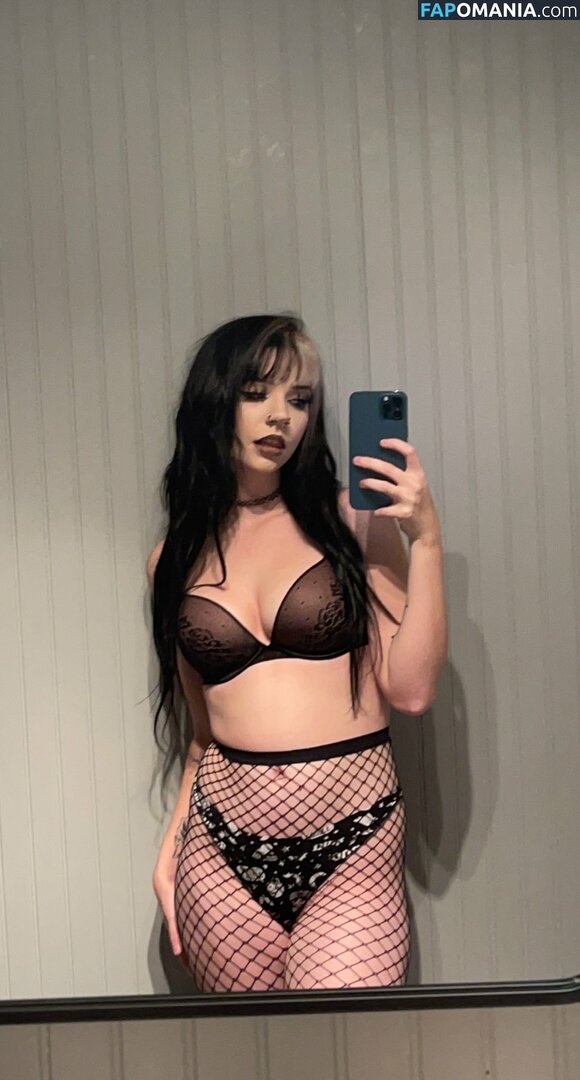 H0neyR3venge / gothichorrorcliche / gothictropic / gothicwhorror Nude OnlyFans  Leaked Photo #35