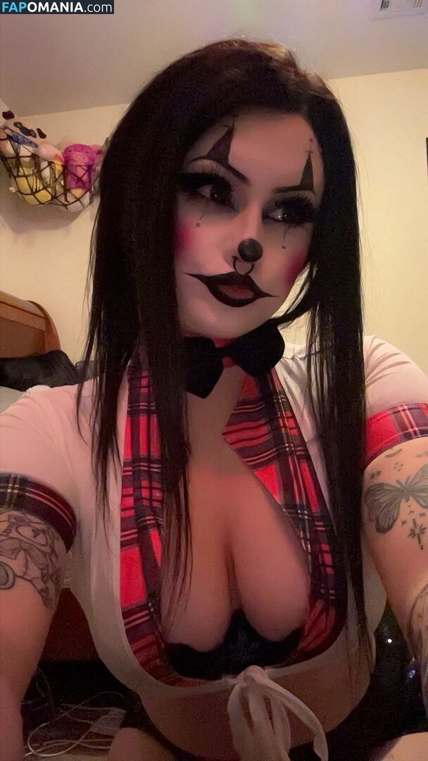 Gr4v3y4rdkandi3 / gr4v3y4rdkand13 / https: Nude OnlyFans  Leaked Photo #5