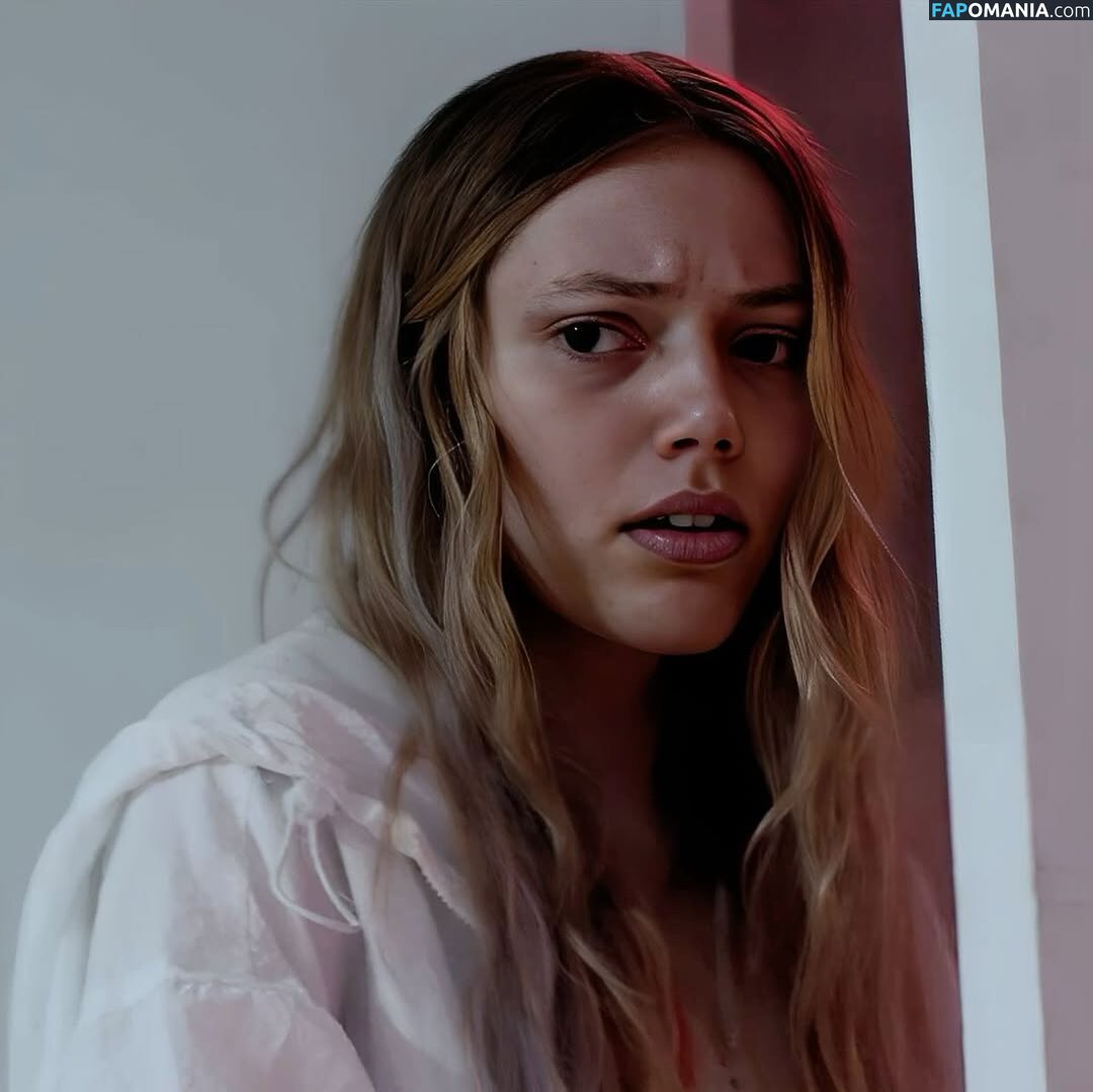 Grace Van Dien / gracevandien Nude OnlyFans  Leaked Photo #6