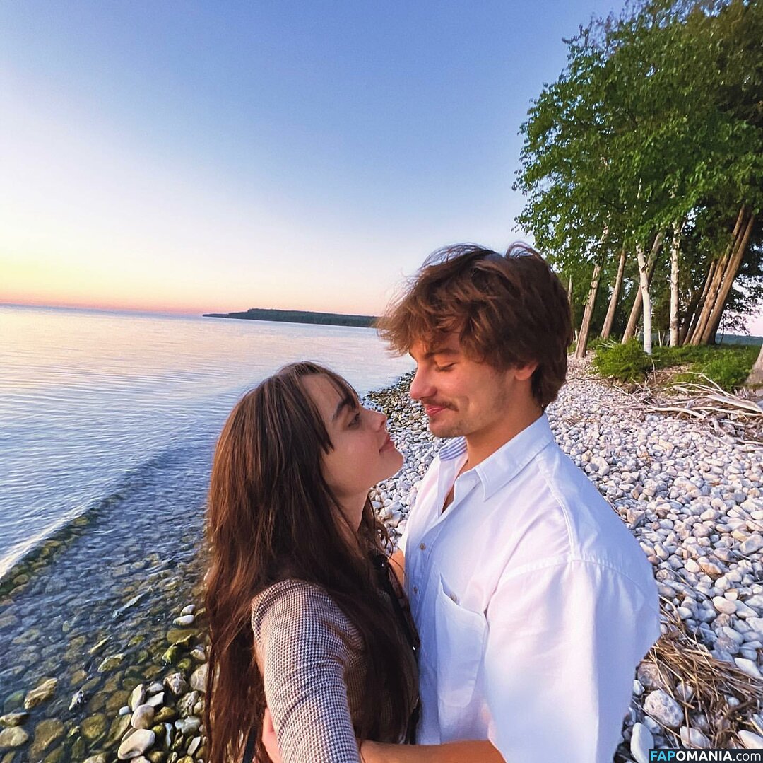 Grace / darlingrl / darlingrll / grace_t / piscesxcherry Nude OnlyFans  Leaked Photo #12