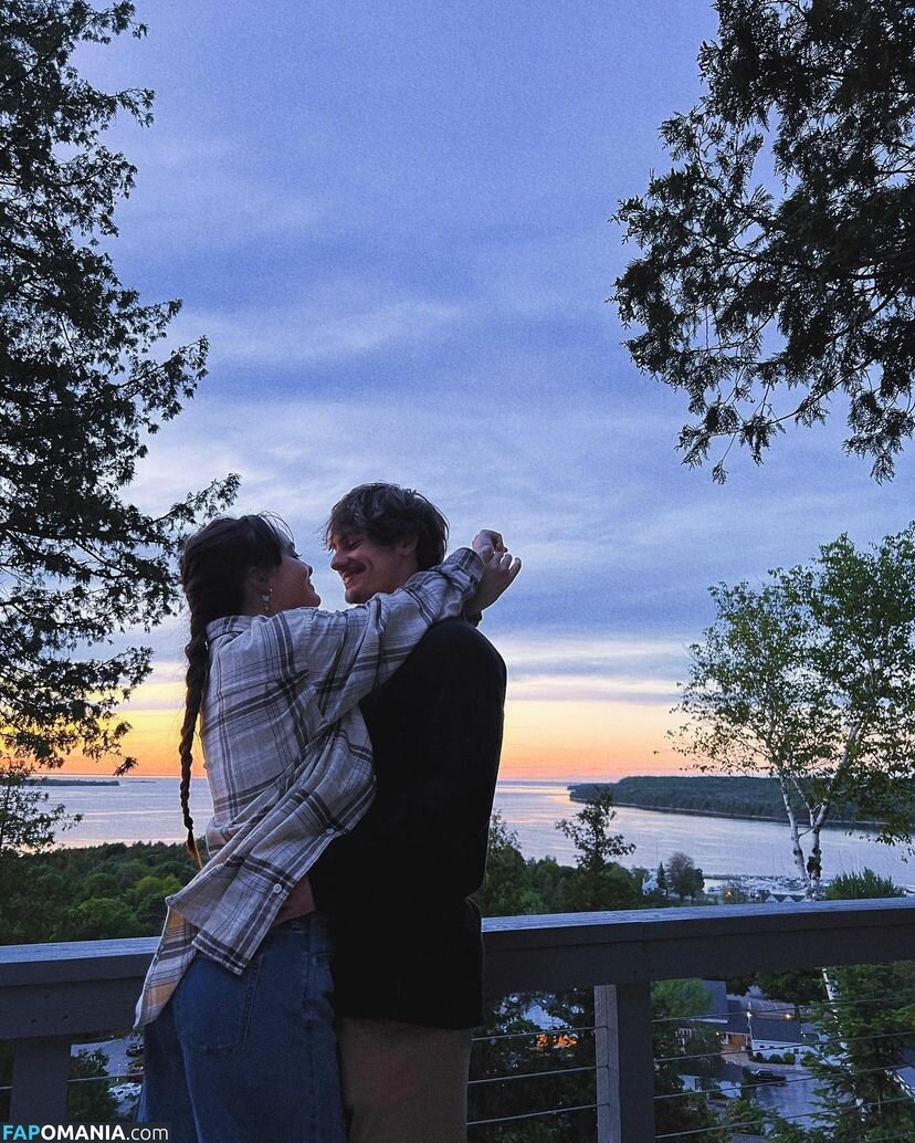 Grace / darlingrl / darlingrll / grace_t / piscesxcherry Nude OnlyFans  Leaked Photo #14