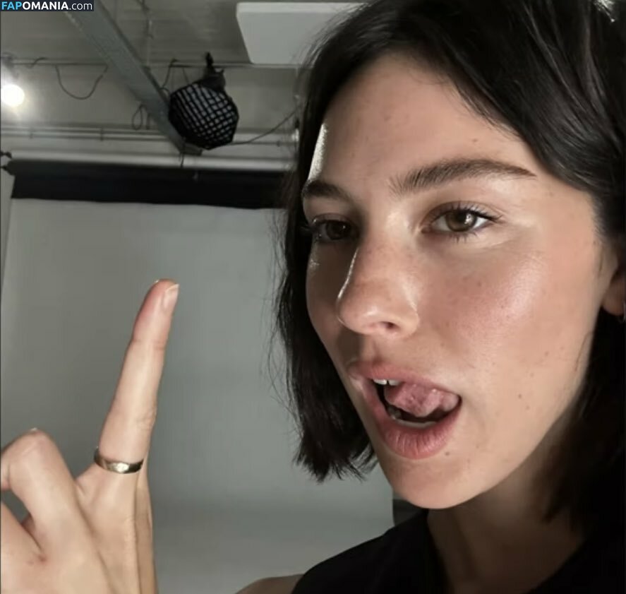 Gracie Abrams / gracieabrams Nude OnlyFans  Leaked Photo #356