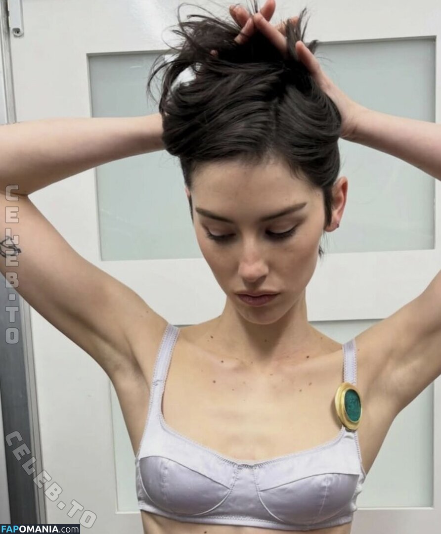 Gracie Abrams / gracieabrams / https: / tehegracietehe Nude OnlyFans  Leaked Photo #453