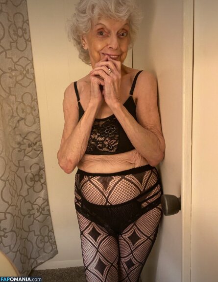Grandma Linda Lindahope1939 Lucy-cutest / grandma_lindaaa / lindahope1939 Nude OnlyFans  Leaked Photo #5