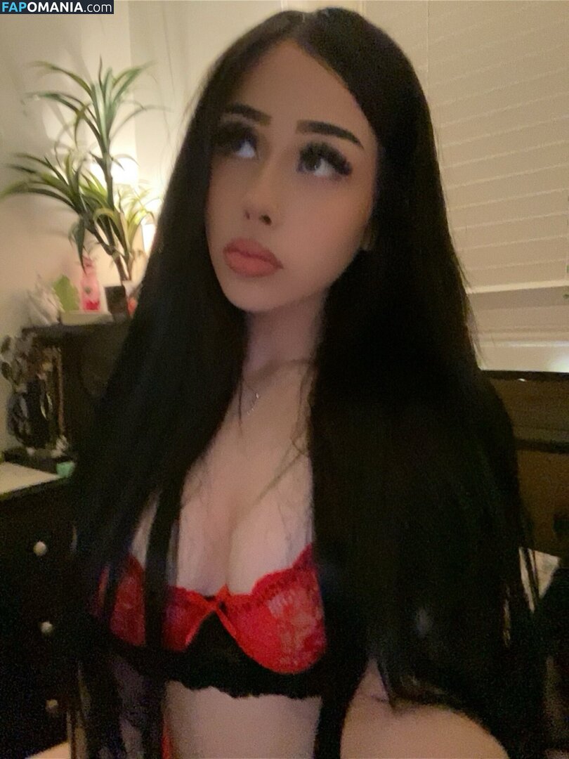 grimvce / kiera / kieraluvsuu / vinsm0ke Nude OnlyFans  Leaked Photo #2