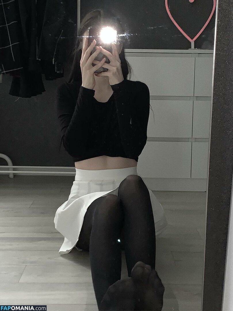 868833525 / grystnaya____ / grystnayaanya / matreshkaa / грустная аня Nude OnlyFans  Leaked Photo #1