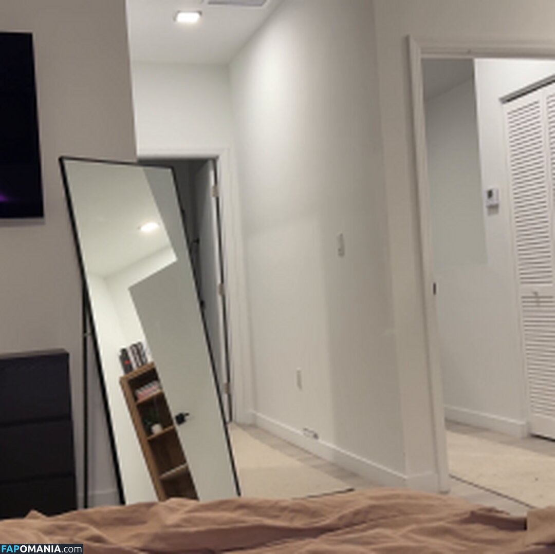 Gypsy Rose / Gypsyrose_137 / gypsygeyser / gypsyrose5star / https: / riotgypsyrose Nude OnlyFans  Leaked Photo #1