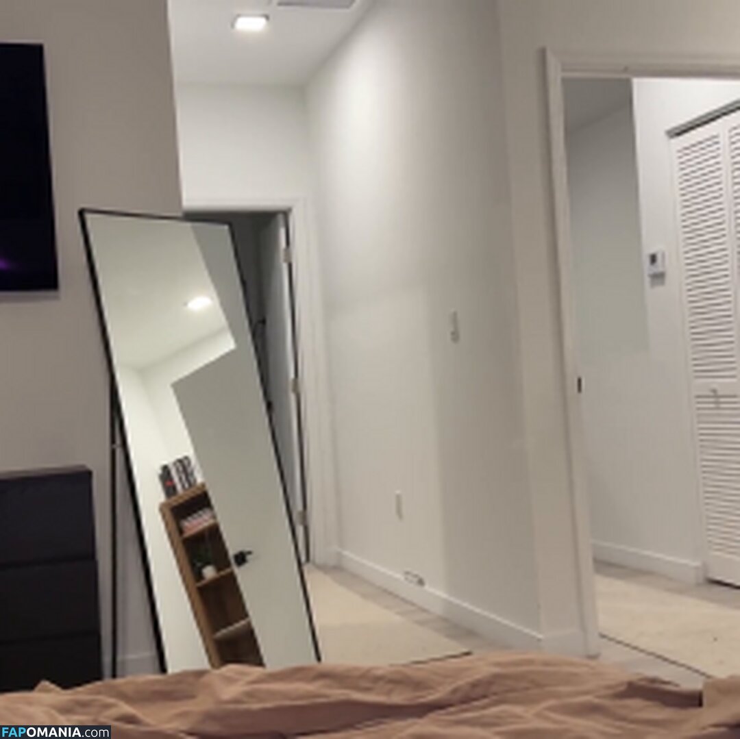 Gypsy Rose / Gypsyrose_137 / gypsygeyser / gypsyrose5star / https: / riotgypsyrose Nude OnlyFans  Leaked Photo #2