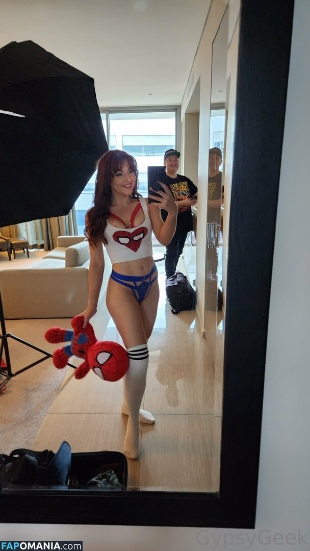 gypsygeek / thatgypsygeek Nude OnlyFans  Leaked Photo #12