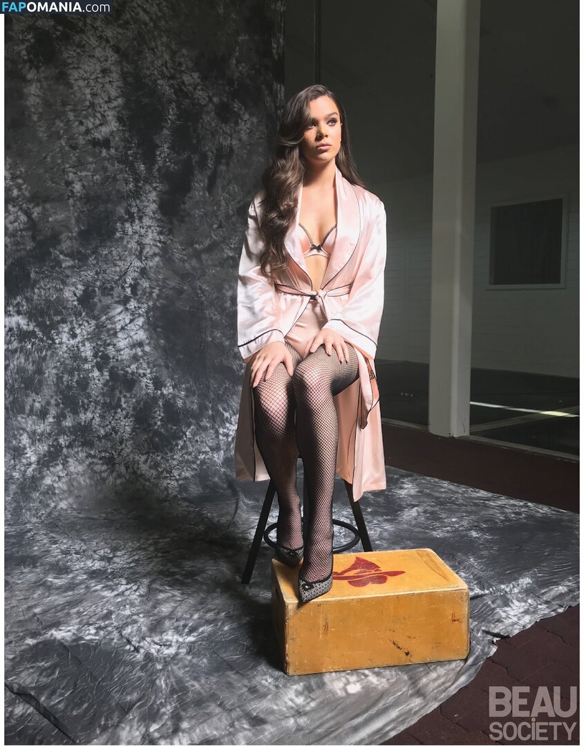 Hailee Steinfeld / haileesteinfeld Nude OnlyFans  Leaked Photo #1580