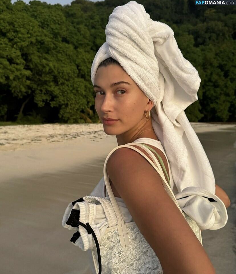 Hailey Baldwin Bieber / haileybieber Nude OnlyFans  Leaked Photo #339