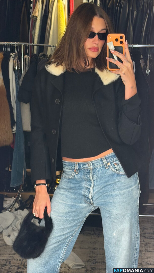 Hailey Baldwin Bieber / haileybieber Nude OnlyFans  Leaked Photo #655