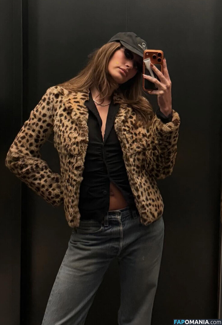 Hailey Baldwin Bieber / haileybieber Nude OnlyFans  Leaked Photo #657