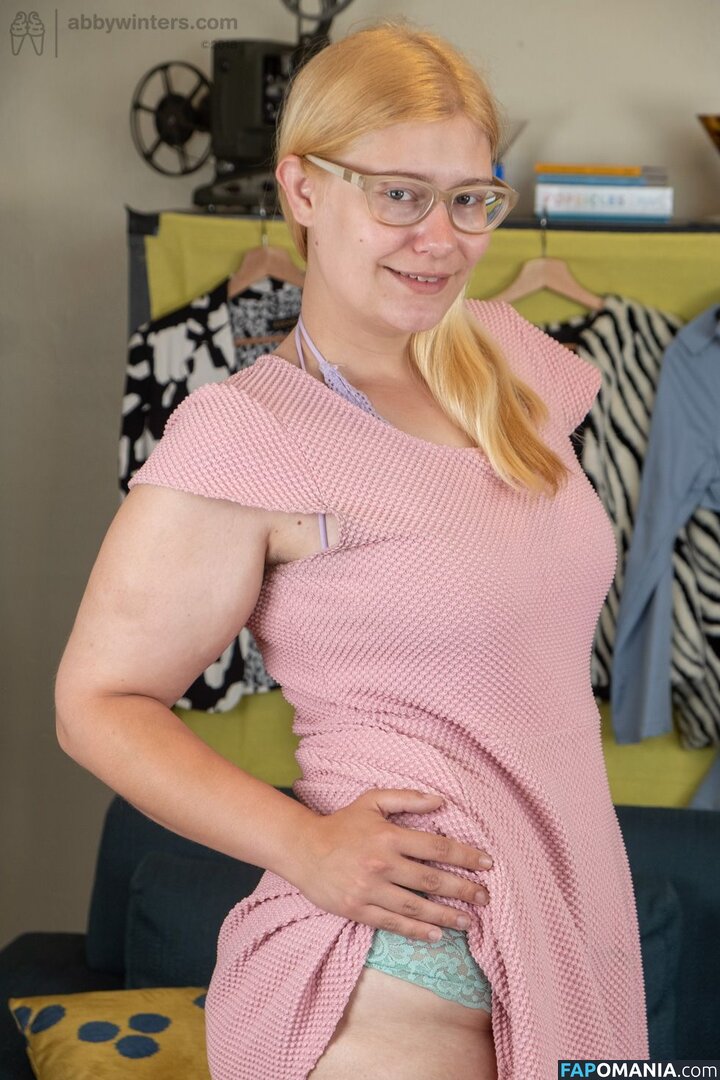 Hailey Winters Nude OnlyFans  Leaked Photo #10