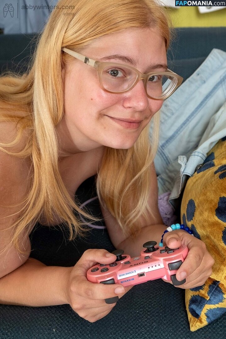 Hailey Winters Nude OnlyFans  Leaked Photo #13