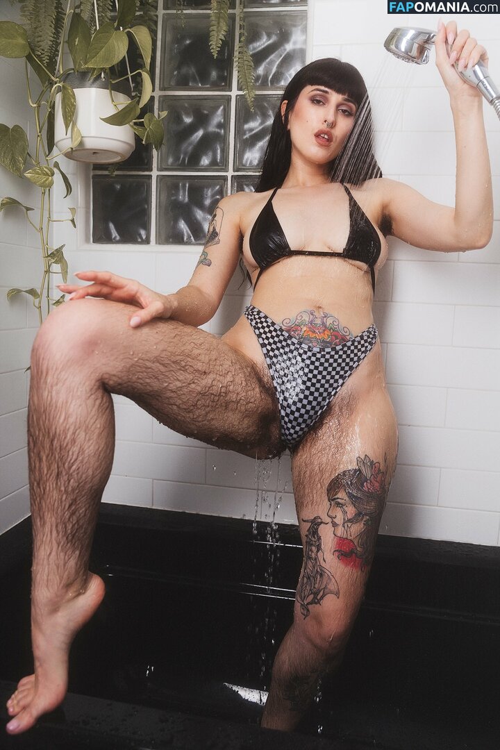 Bella Mae / bramstrokeher / hairyfairy420 Nude OnlyFans  Leaked Photo #28