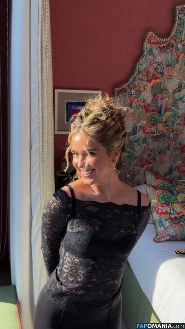 Haley Lu Richardson / haleyluhoo Nude OnlyFans  Leaked Photo #194