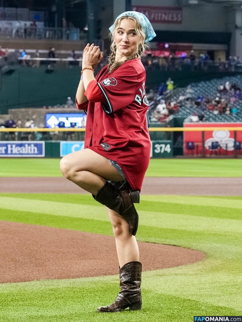 Haley Lu Richardson / haleyluhoo Nude OnlyFans  Leaked Photo #213