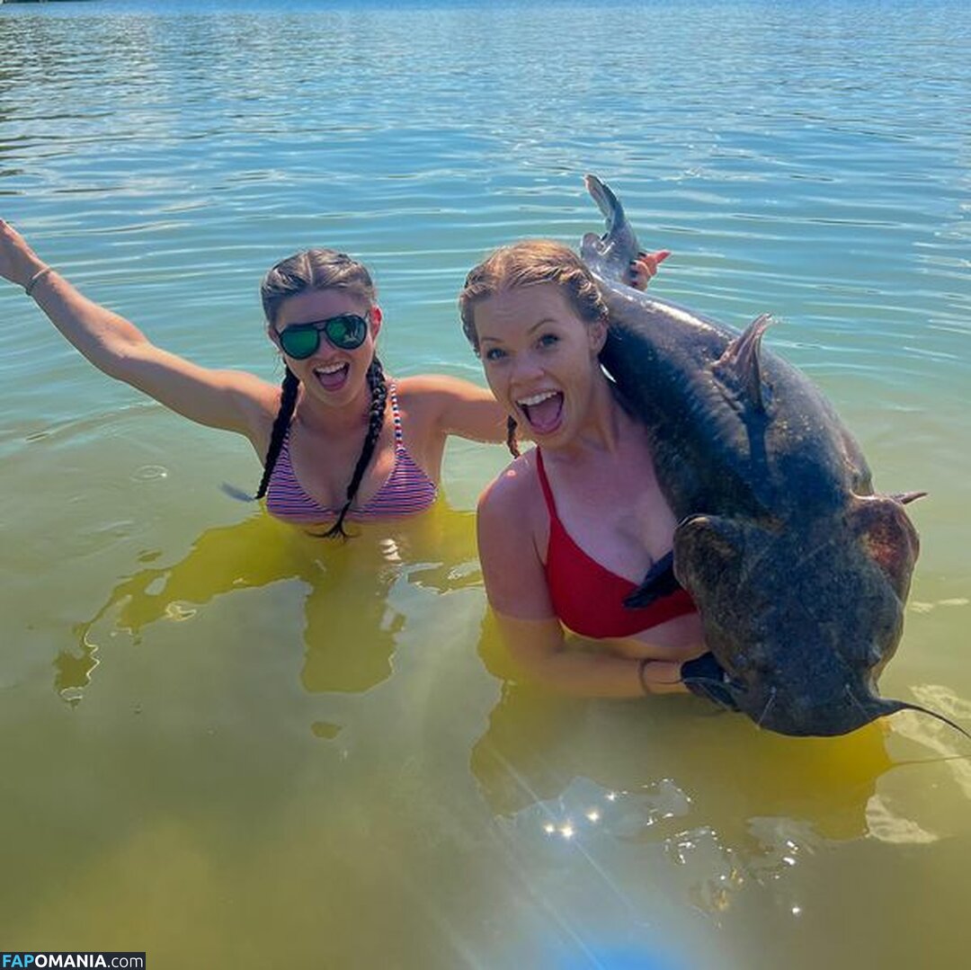 Hannah Barron / Hannahbarron96 Nude OnlyFans  Leaked Photo #2