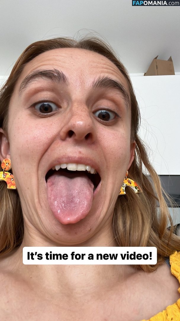 Hannah Witton / hannahwitton Nude OnlyFans  Leaked Photo #5