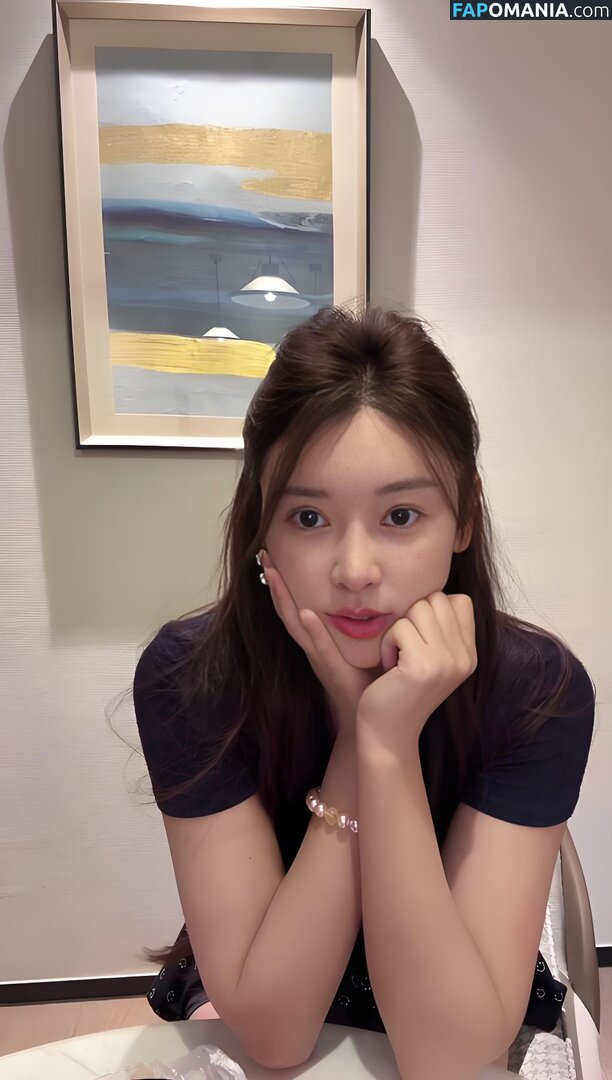 hanyi / 韩艺 Hanyi Nude OnlyFans  Leaked Photo #2