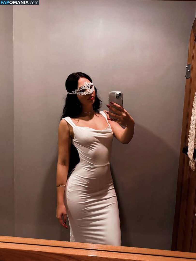 Hellen Eliane / dreamg1r1 / hellen_eliane Nude OnlyFans  Leaked Photo #2