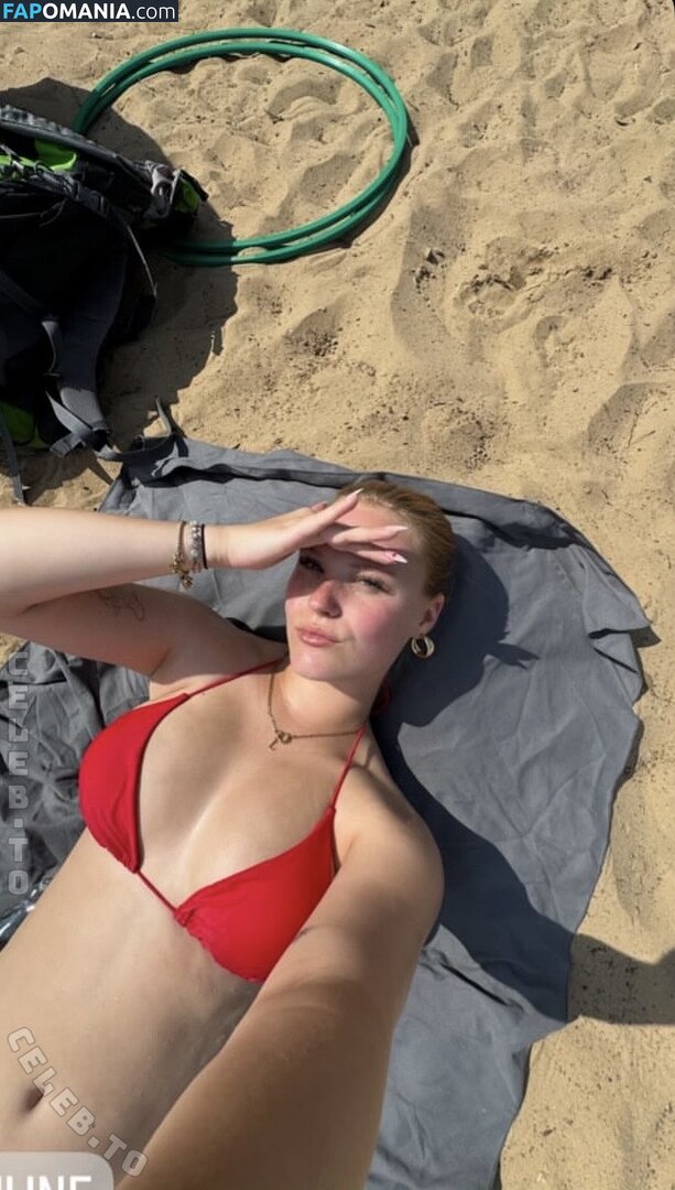 Hermine.radloff / just.hermine Nude OnlyFans  Leaked Photo #1