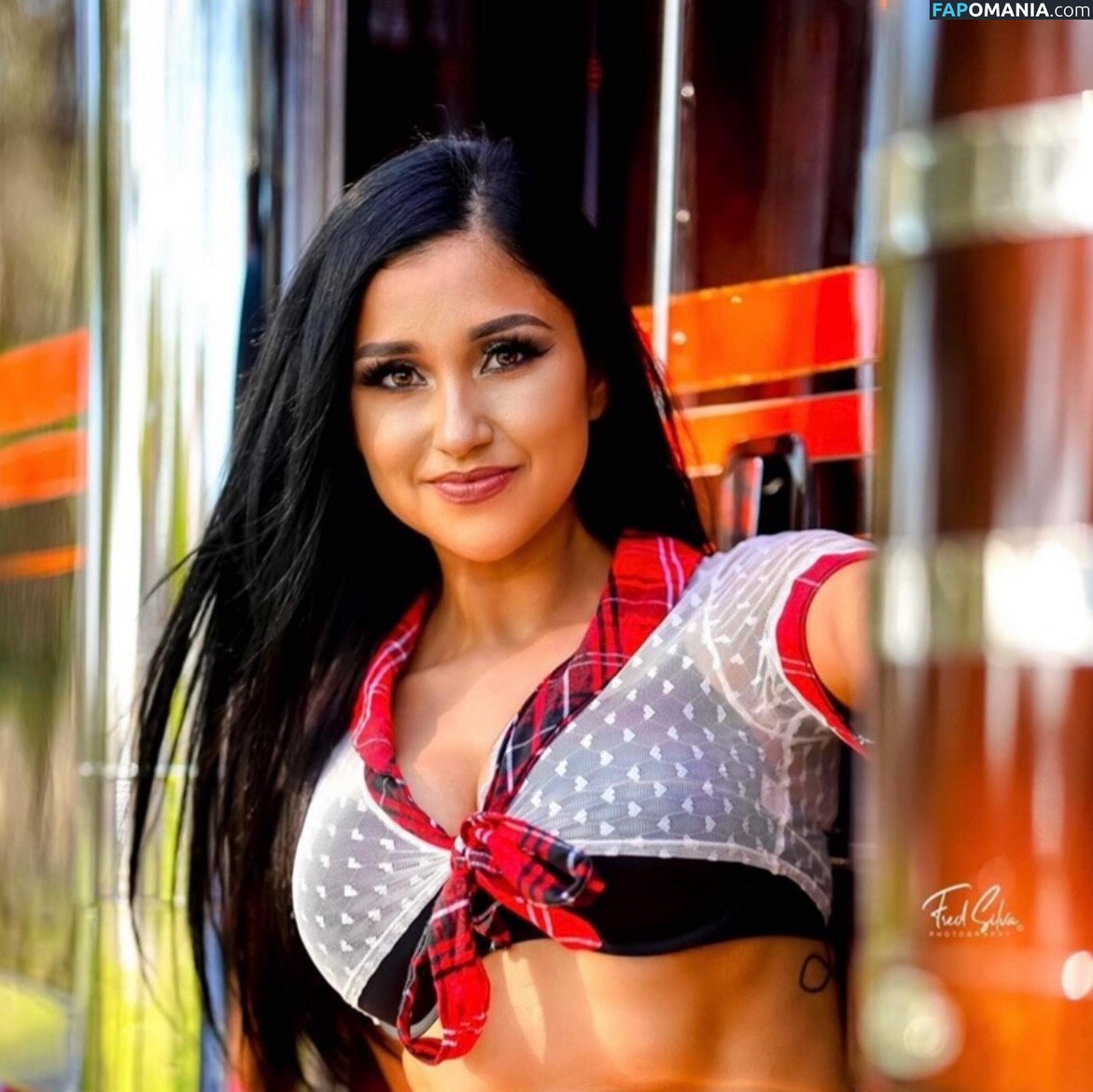 Hispanic / Latina Women / dianaMriveraa / dianamrivera_ / dianariveraa Nude OnlyFans  Leaked Photo #591