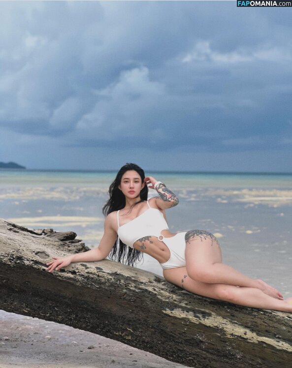 Hitomi Songyuxin / Lindsay78690789 / i_am_hitomi_1994 / songyuxinhitomi Nude OnlyFans  Leaked Photo #508