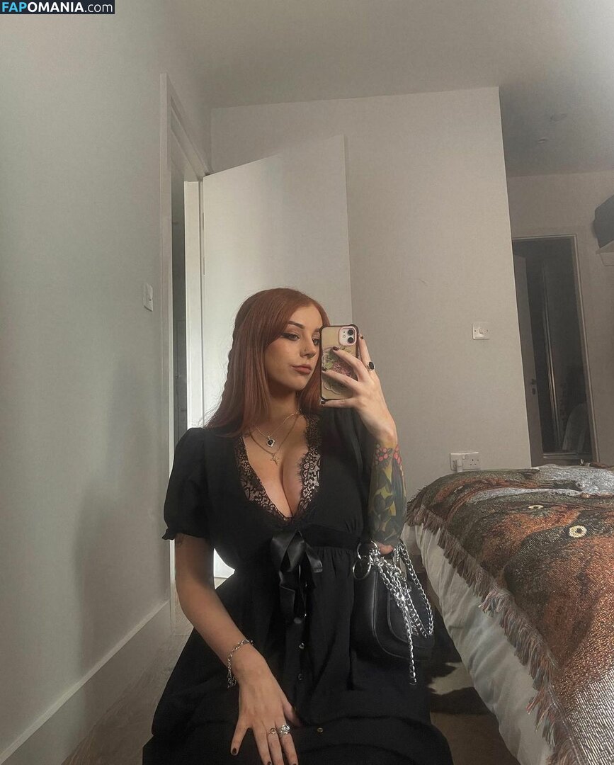 Hollie Rutter / hollie.rutter / holliejrutter Nude OnlyFans  Leaked Photo #1