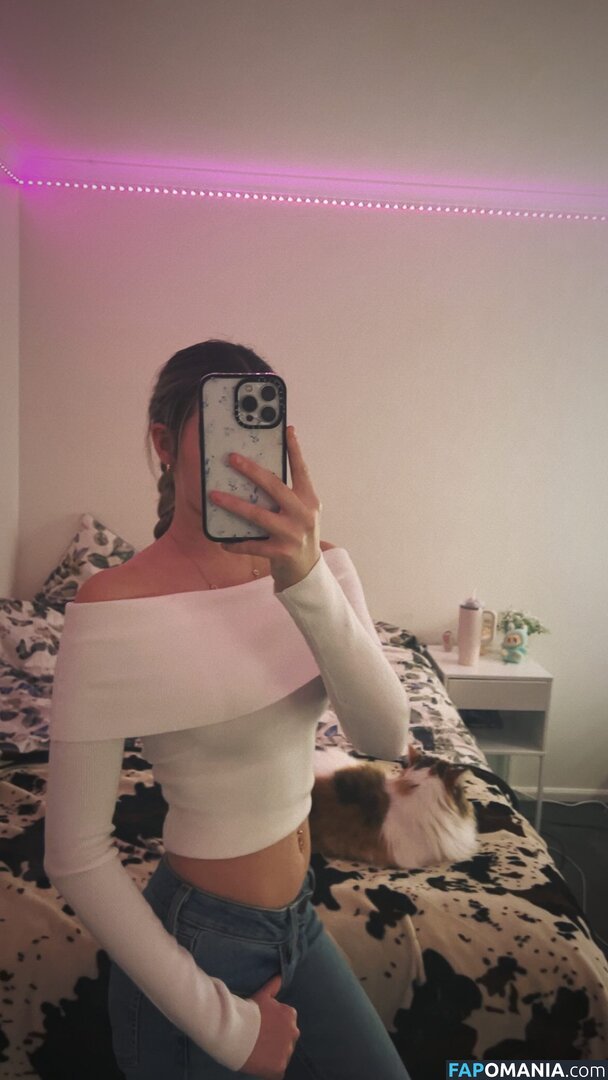 Holly Naude / hollyyynaude Nude OnlyFans  Leaked Photo #1