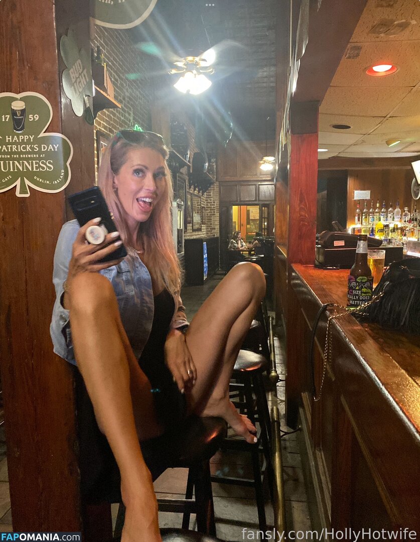 HollyHotwife / hollyhotwifejones Nude OnlyFans  Leaked Photo #215