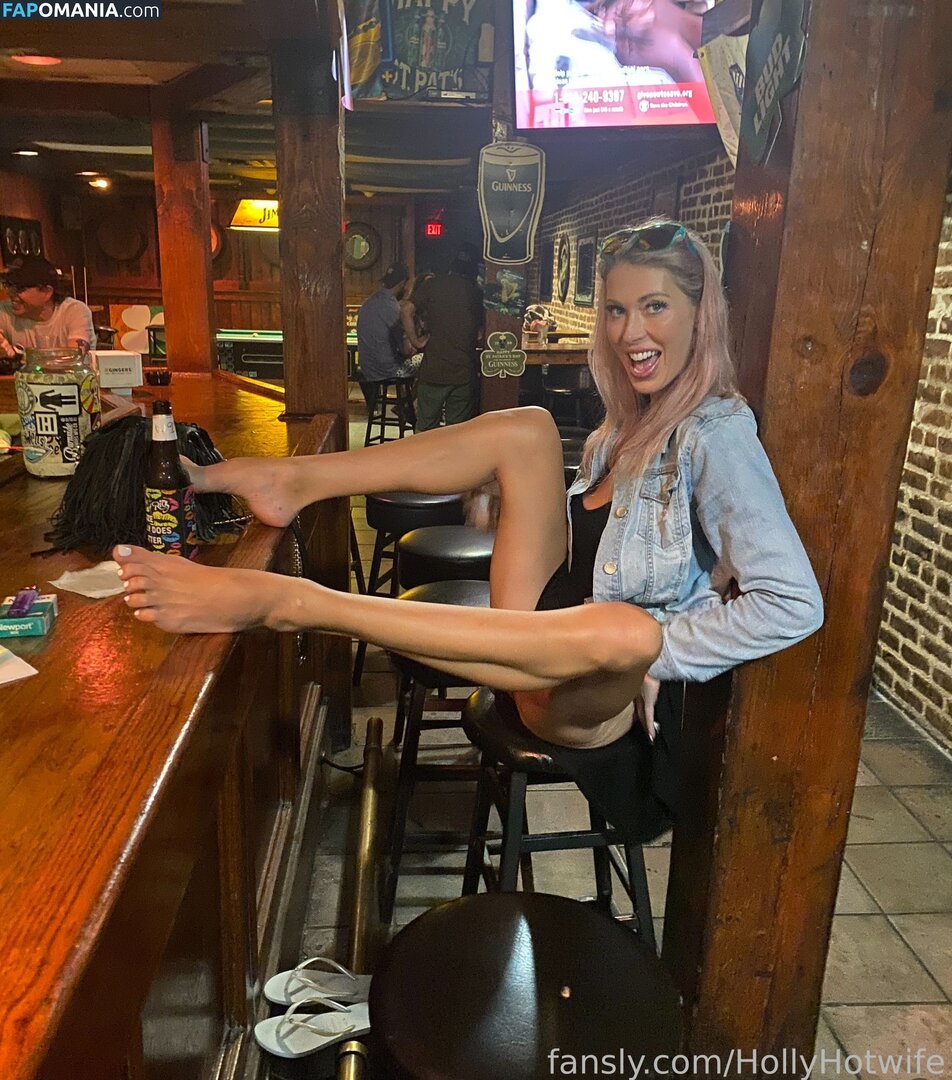 HollyHotwife / hollyhotwifejones Nude OnlyFans  Leaked Photo #217