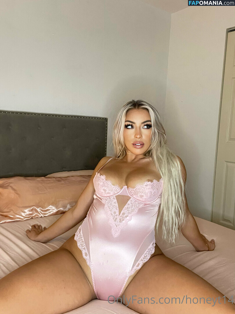 honeyt14 / tristin_greene Nude OnlyFans  Leaked Photo #42