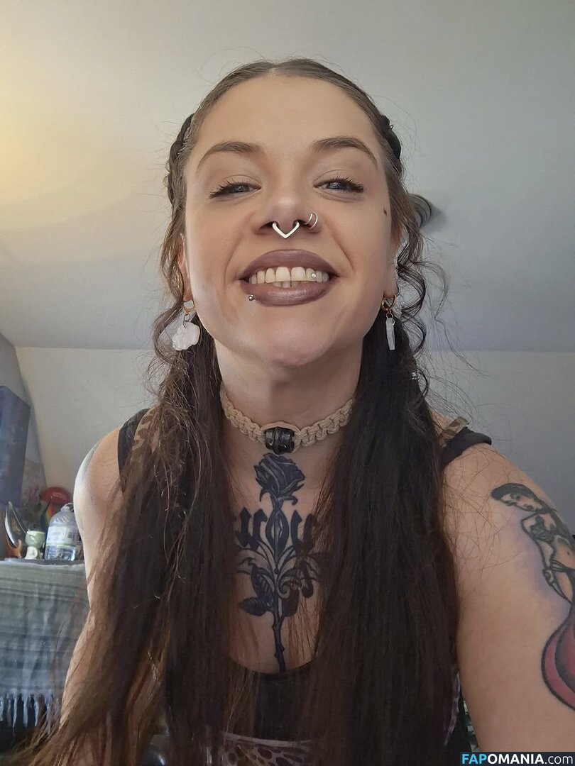 H00dieninja / Hoodieninja / britt_the_human Nude OnlyFans  Leaked Photo #3