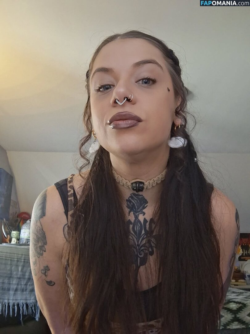 H00dieninja / Hoodieninja / britt_the_human Nude OnlyFans  Leaked Photo #5