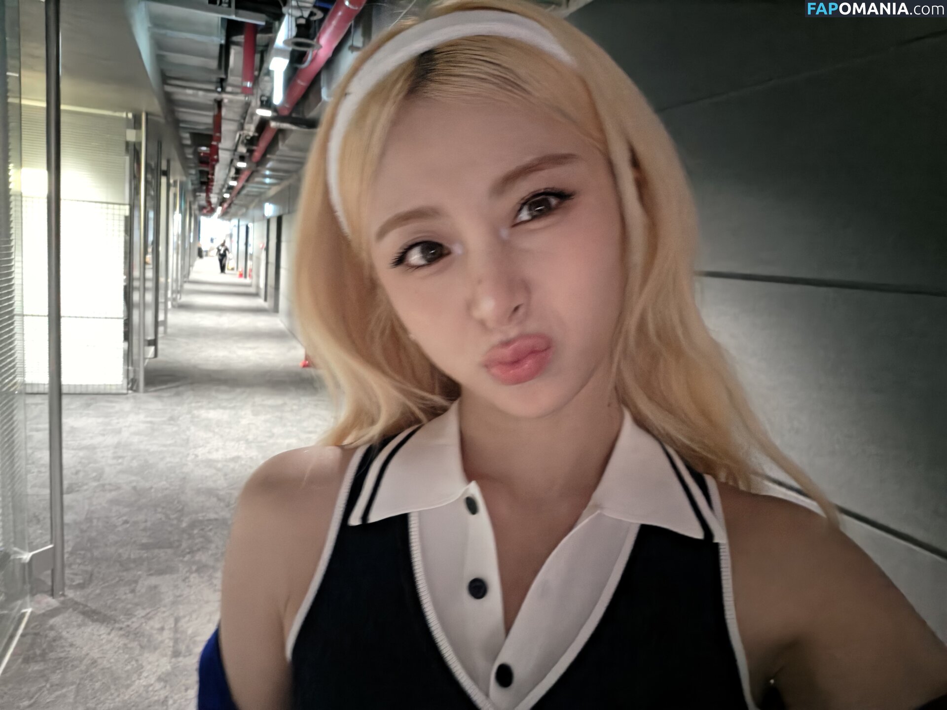 Huh Yunjin 허윤진 / LESSERAFIM / jenaissante Nude OnlyFans  Leaked Photo #4