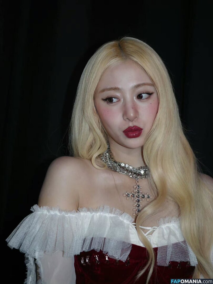 Huh Yunjin 허윤진 / LESSERAFIM / jenaissante Nude OnlyFans  Leaked Photo #56