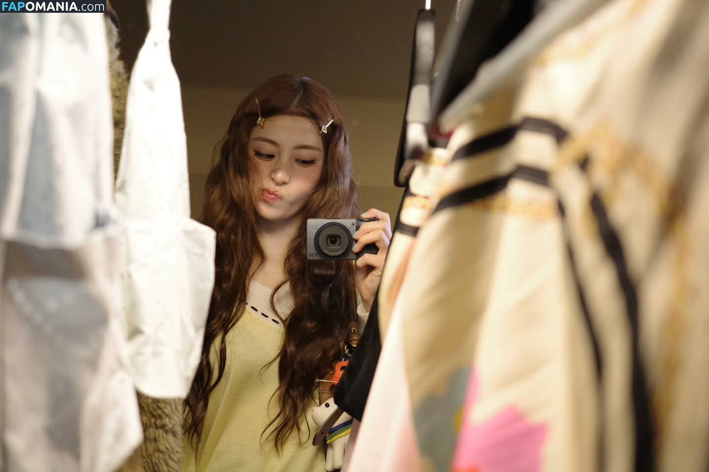 Huh Yunjin 허윤진 / LESSERAFIM / jenaissante Nude OnlyFans  Leaked Photo #92