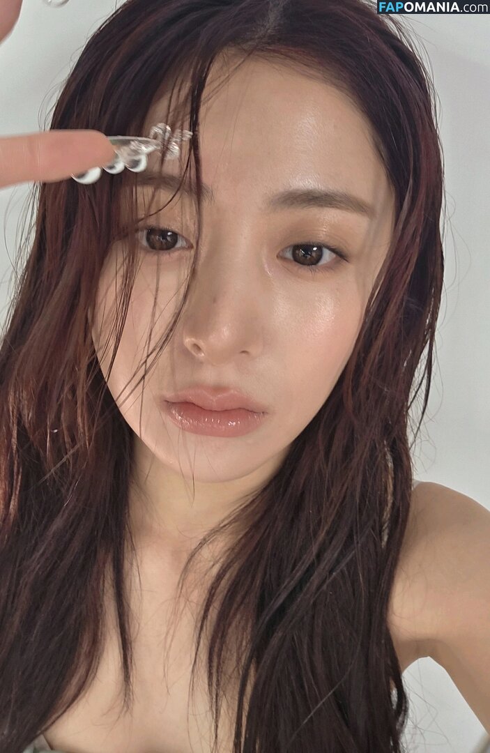 Huh Yunjin 허윤진 / LESSERAFIM / jenaissante Nude OnlyFans  Leaked Photo #128