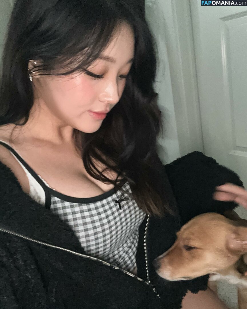 Aikuros / Hyoon Nude OnlyFans  Leaked Photo #92