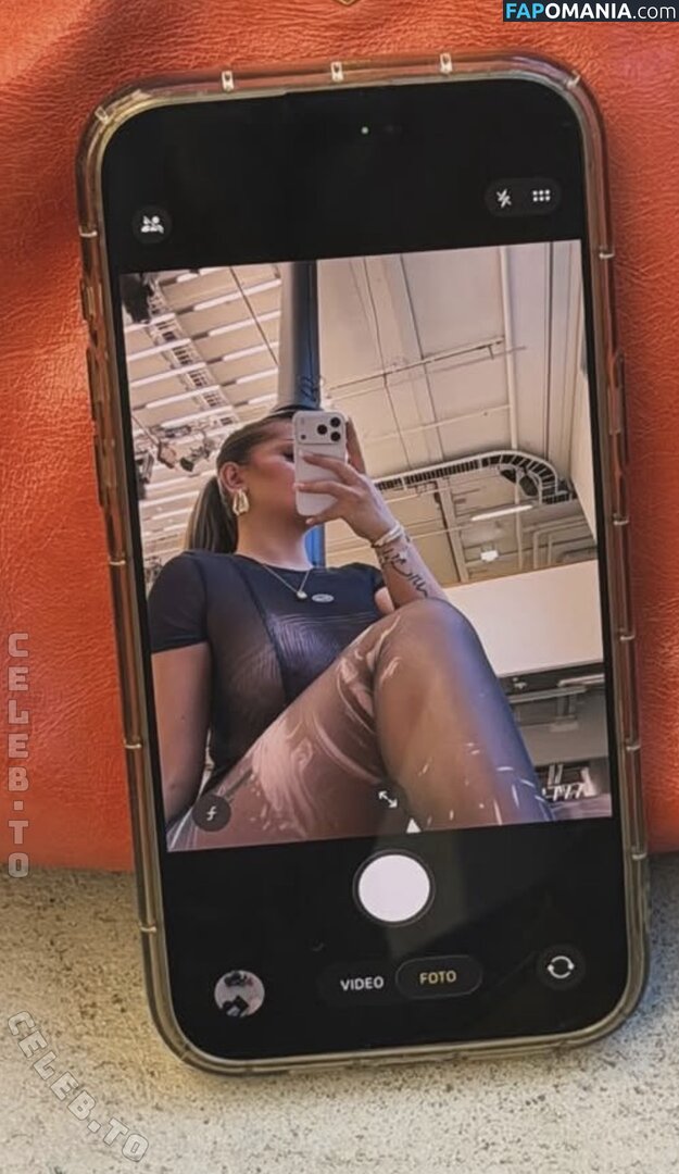 Iamsaraly Nude OnlyFans  Leaked Photo #2